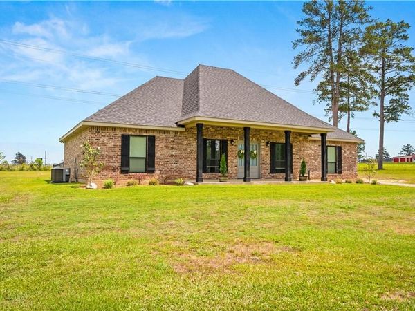 423 SOPHIE Lane , Dry Prong, LA 71423