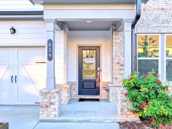 659 Caryle Trail Lane, Loganville, GA 30052