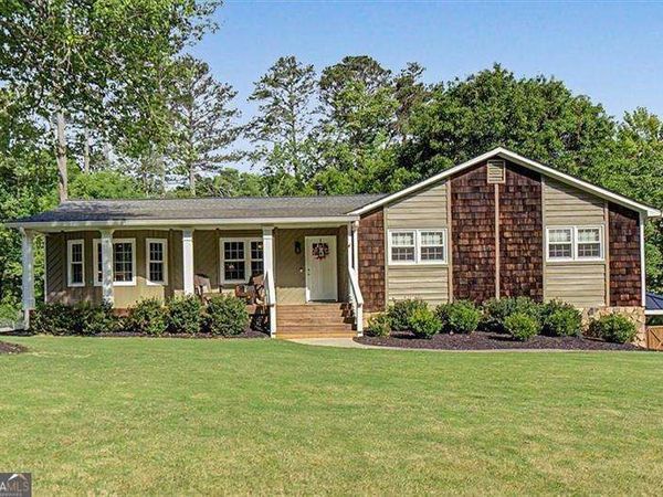 904 Andover Court, Woodstock, GA 30188