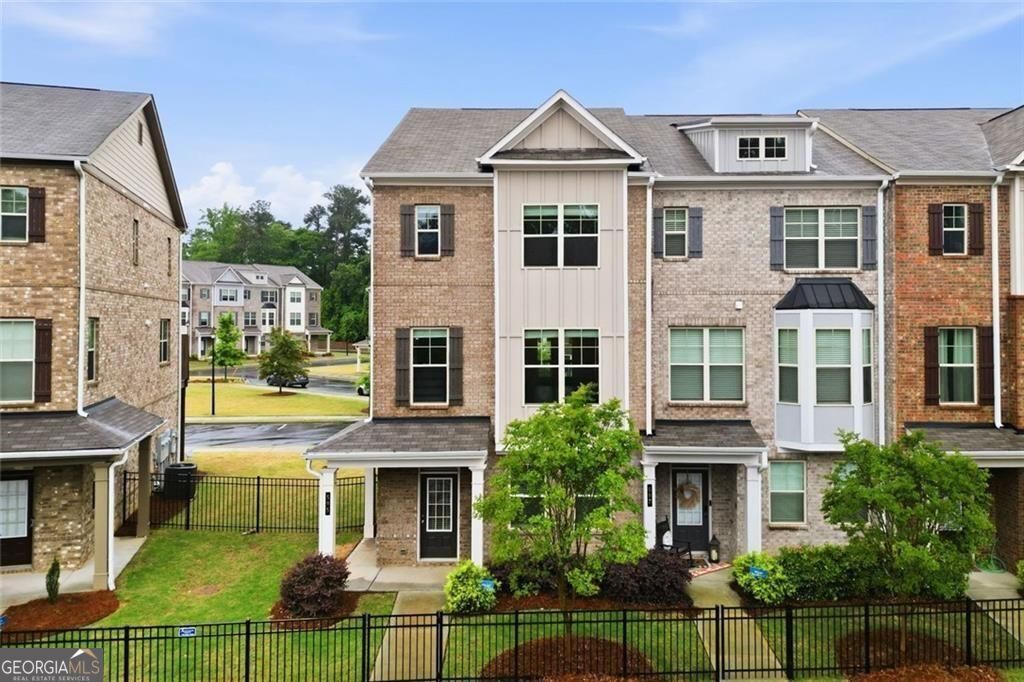 595 Fundao Lane, Unit 7, Lawrenceville, GA 30046 Main Photo