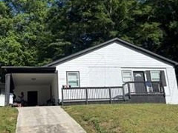 2600 BAKER Road NW, Atlanta, GA 30318