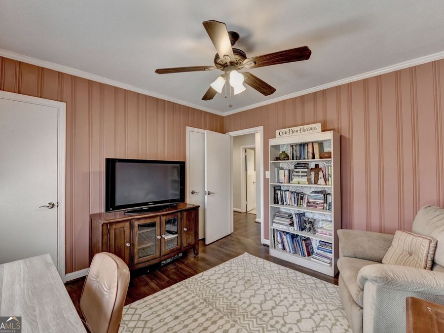 Property Image 37
