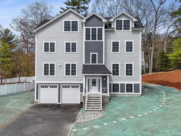 24 Marion St, Walpole, MA 02081
