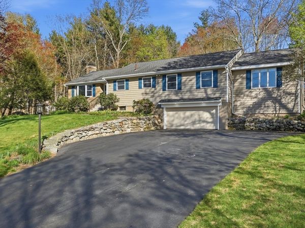 18 Brian Rd, Chelmsford, MA 01824