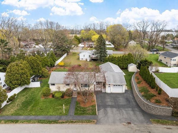 1 Anderson St, Peabody, MA 01960