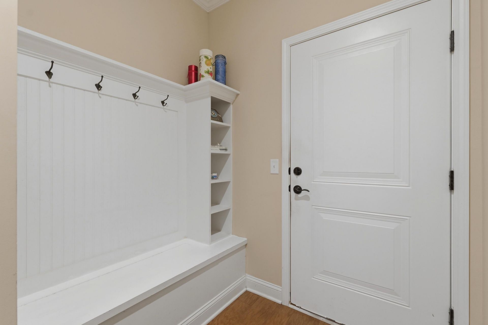 704 Battery Edge Photo 26