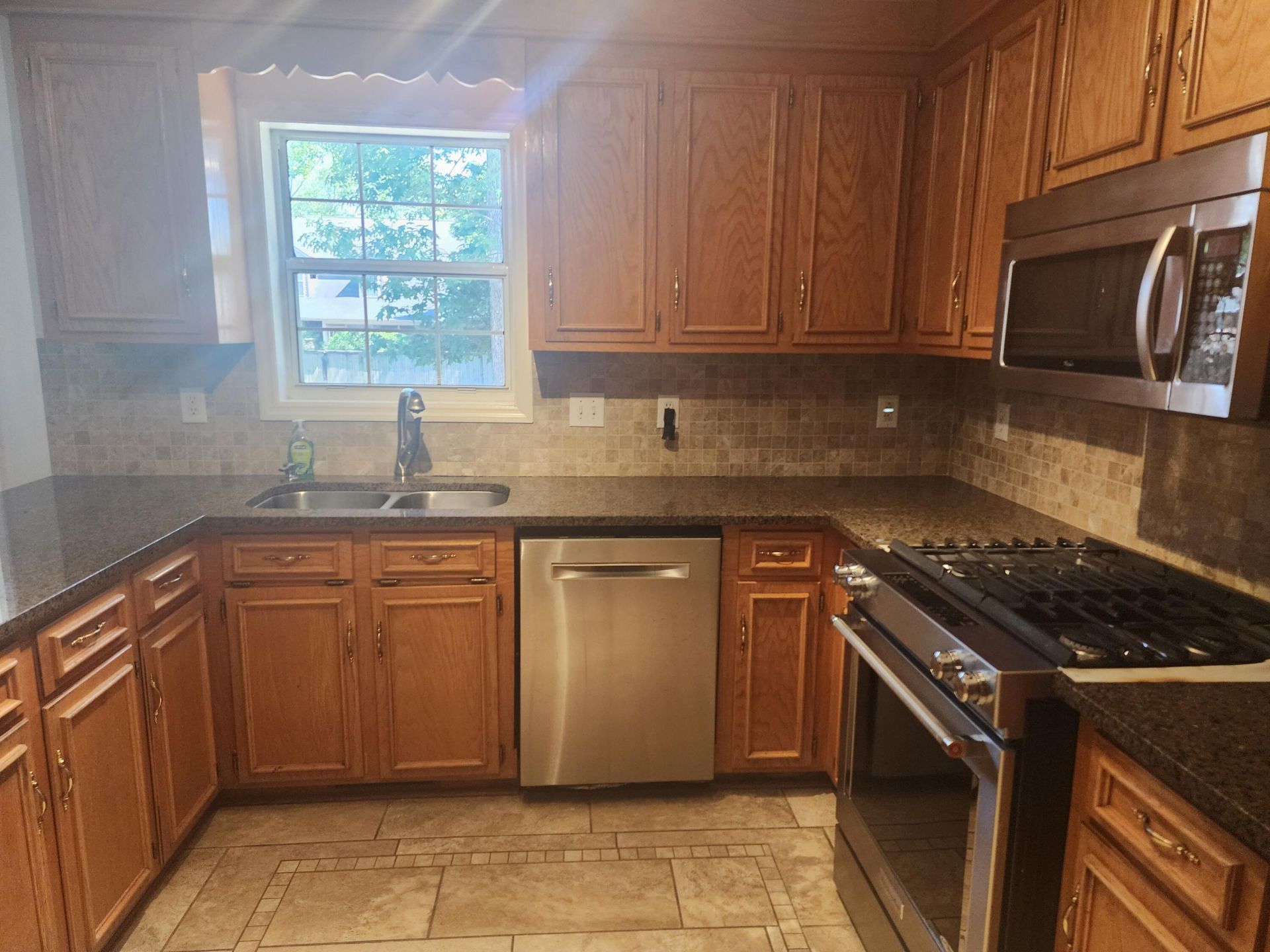 102 Keighley Drive Photo 10