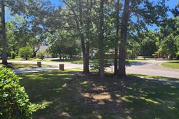 102 Keighley Drive photo 4