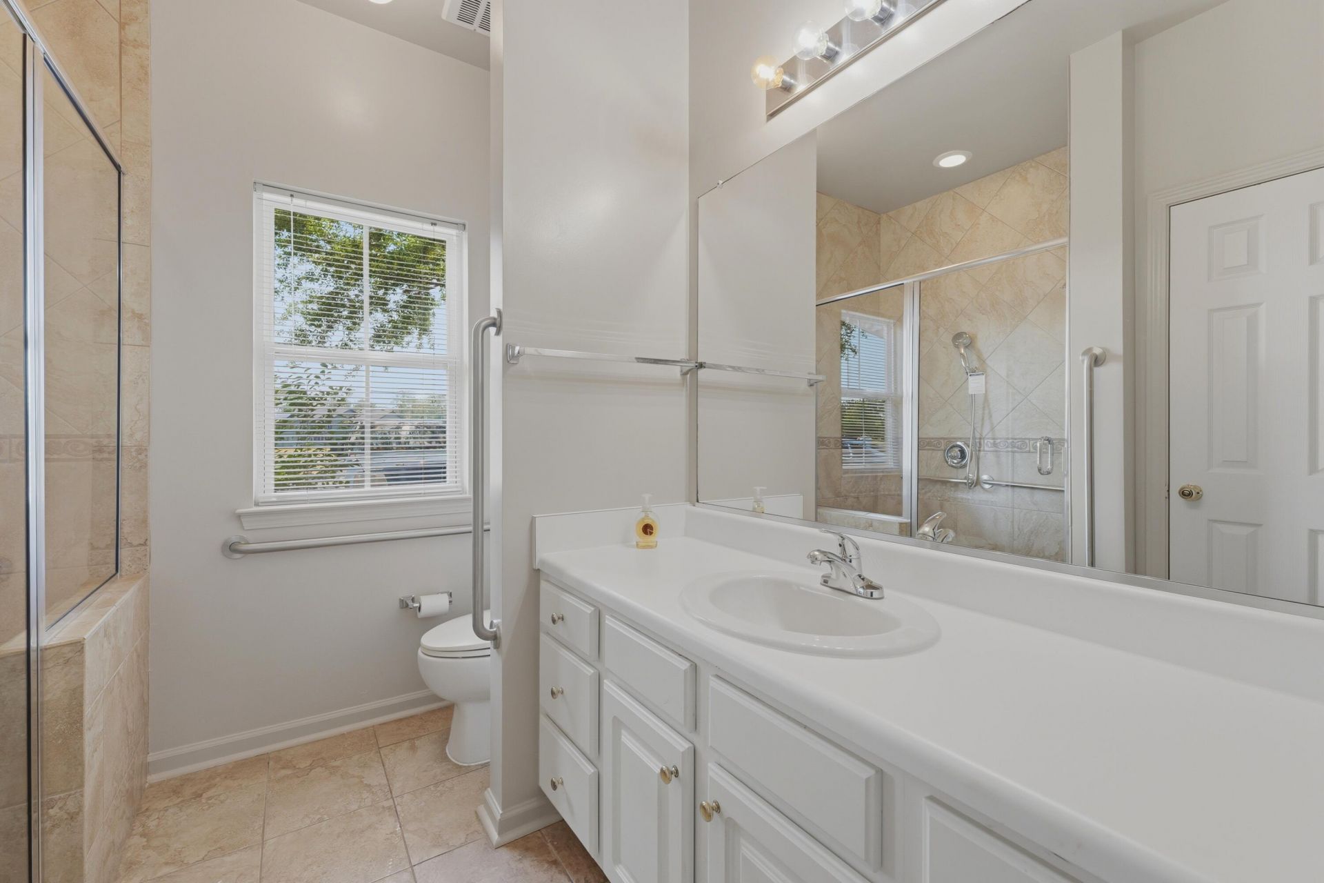 3301 Mariners Way Photo 16