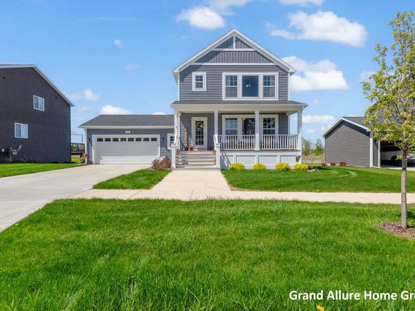 135 Brynwood Avenue, Holland, MI 49423