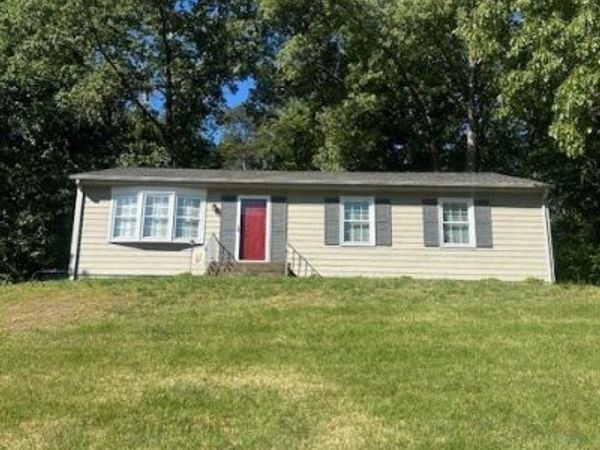 220 Biltmore Drive, Colonial Heights, VA 23834