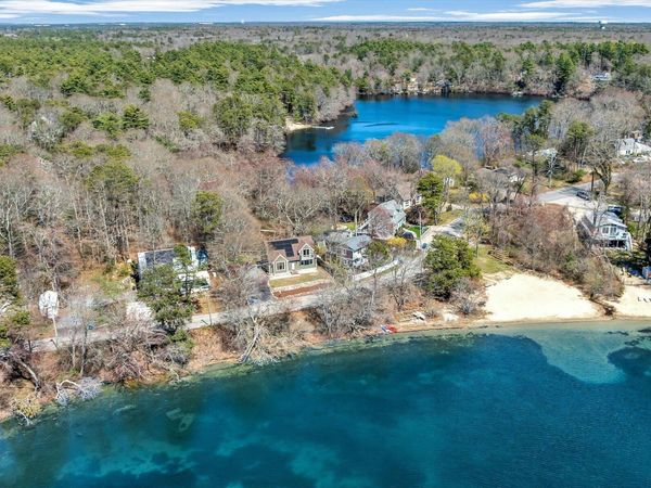 121 Pinecrest Beach Drive , East Falmouth, MA 02536