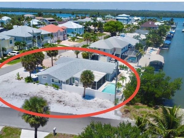 310 Madison CT, FORT MYERS BEACH, FL 33931