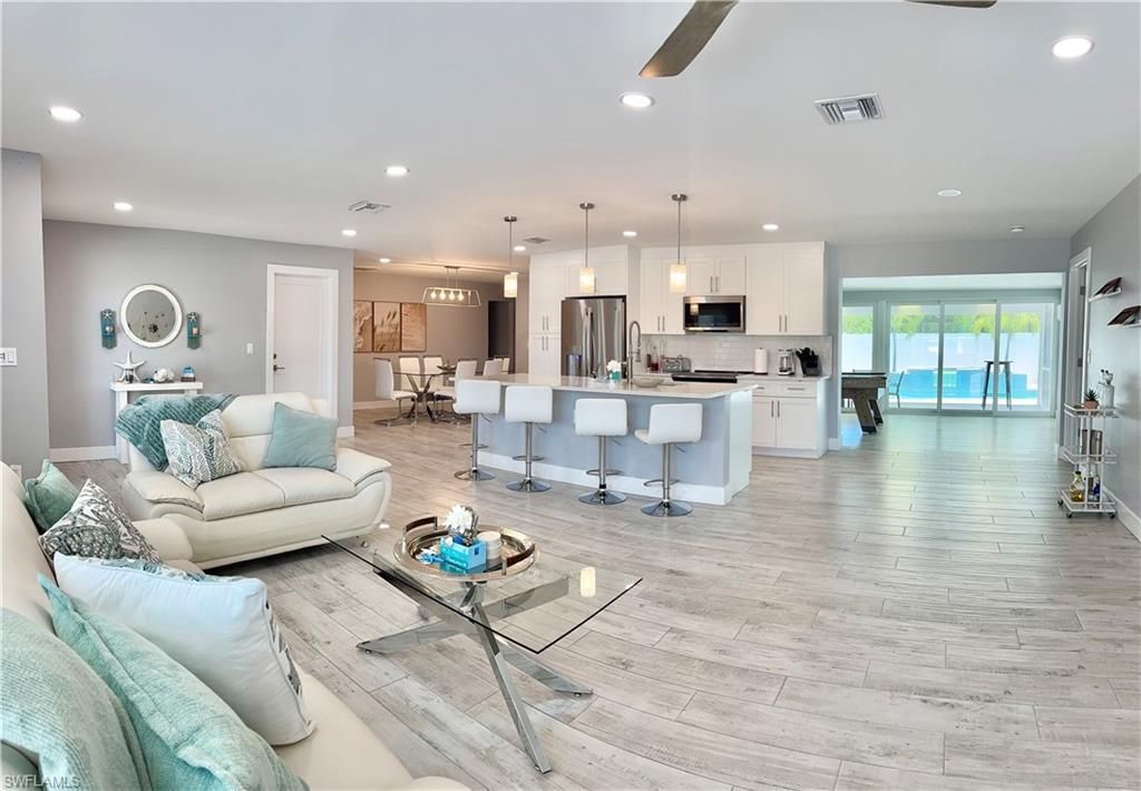 310 Madison Ct, Fort Myers Beach, FL 33931 Photo