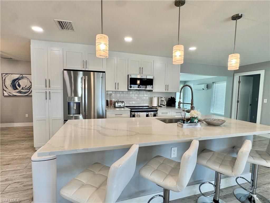 310 Madison Ct, Fort Myers Beach, FL 33931 Photo