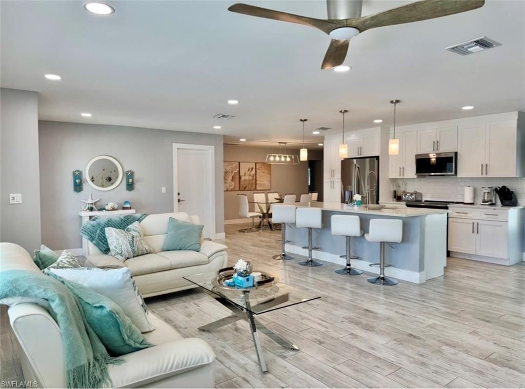 310 Madison Ct, Fort Myers Beach, FL 33931 Photo