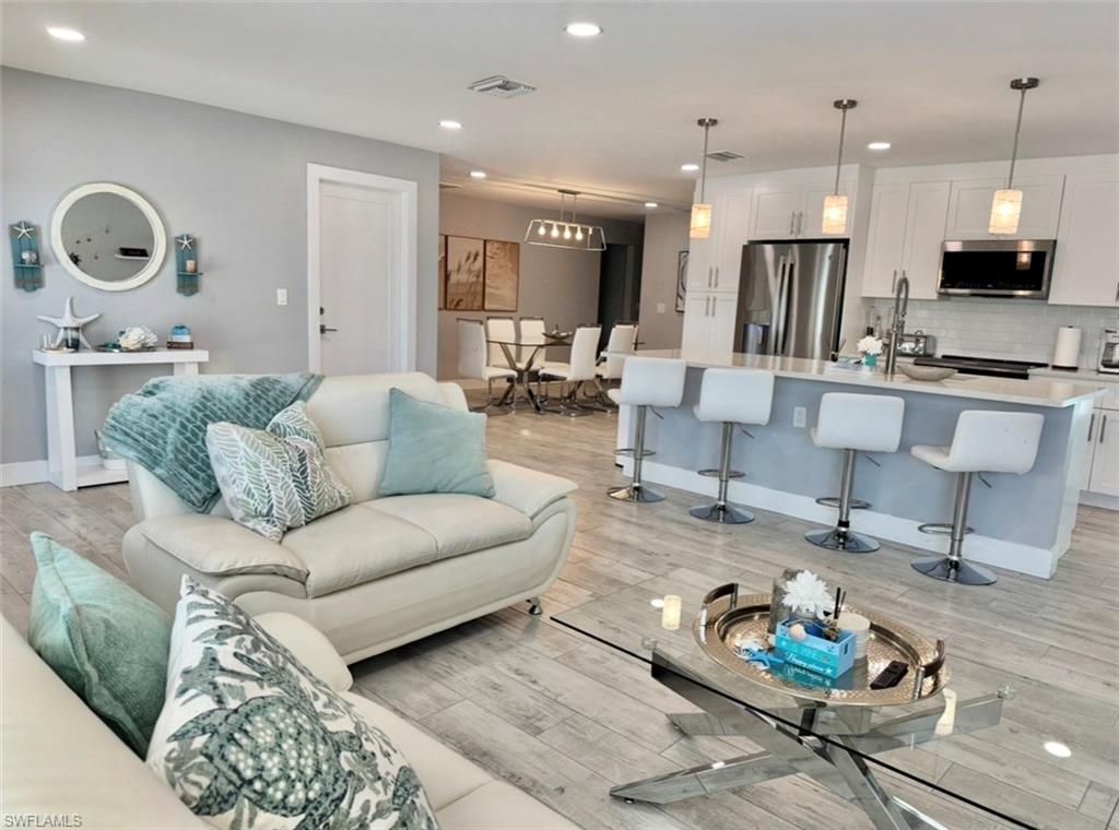 310 Madison Ct, Fort Myers Beach, FL 33931 Photo