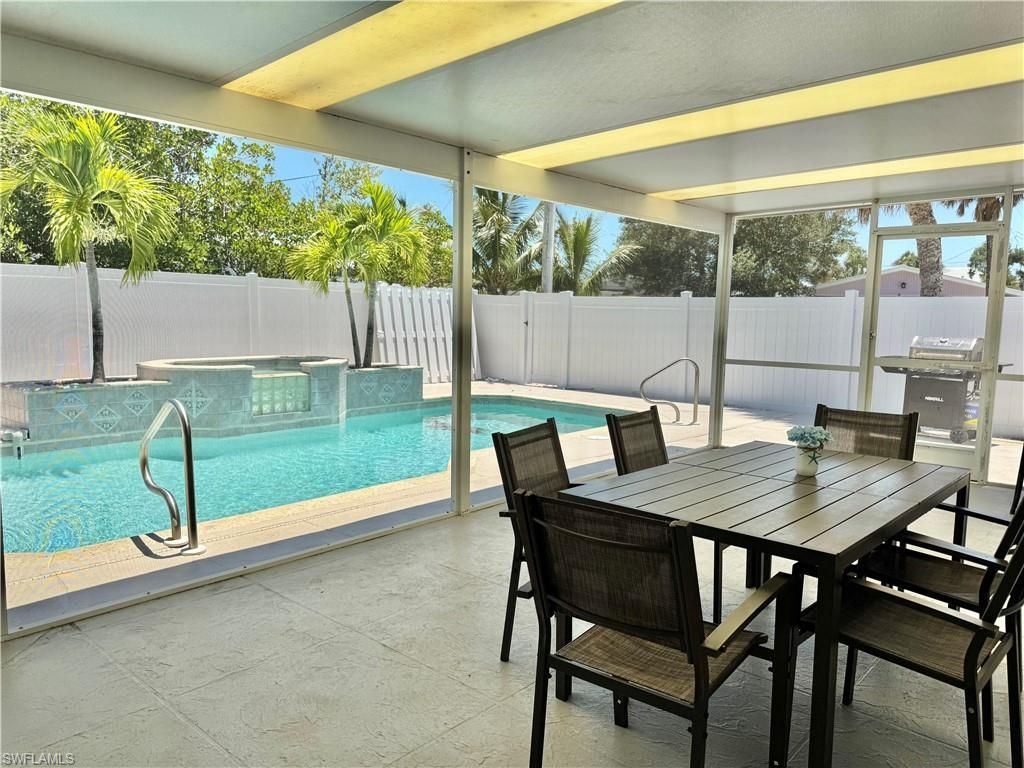 310 Madison Ct, Fort Myers Beach, FL 33931 Photo