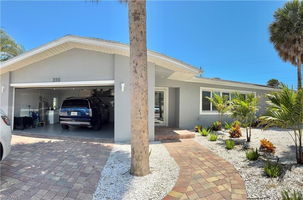 310 Madison Ct, Fort Myers Beach, FL 33931 Photo