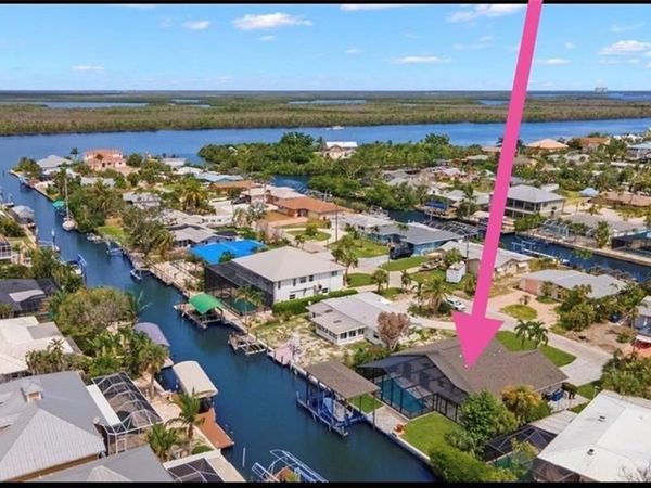 323 Washington CT, FORT MYERS BEACH, FL 33931