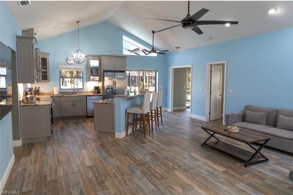 323 Washington Ct, Fort Myers Beach, FL 33931 Photo