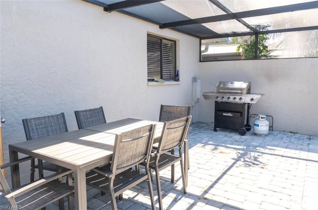 323 Washington Ct, Fort Myers Beach, FL 33931 Photo