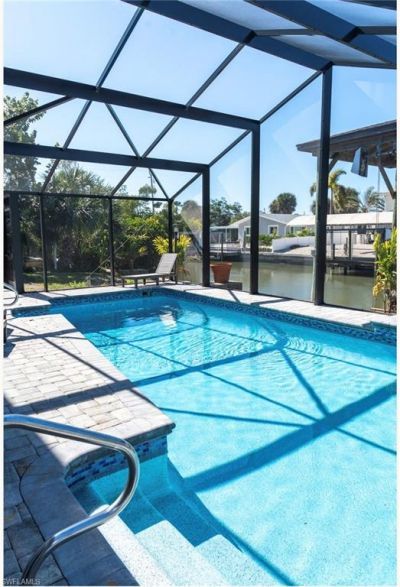 323 Washington Ct, Fort Myers Beach, FL 33931 Photo