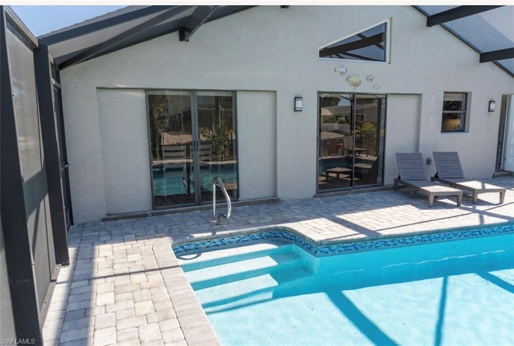 323 Washington Ct, Fort Myers Beach, FL 33931 Photo