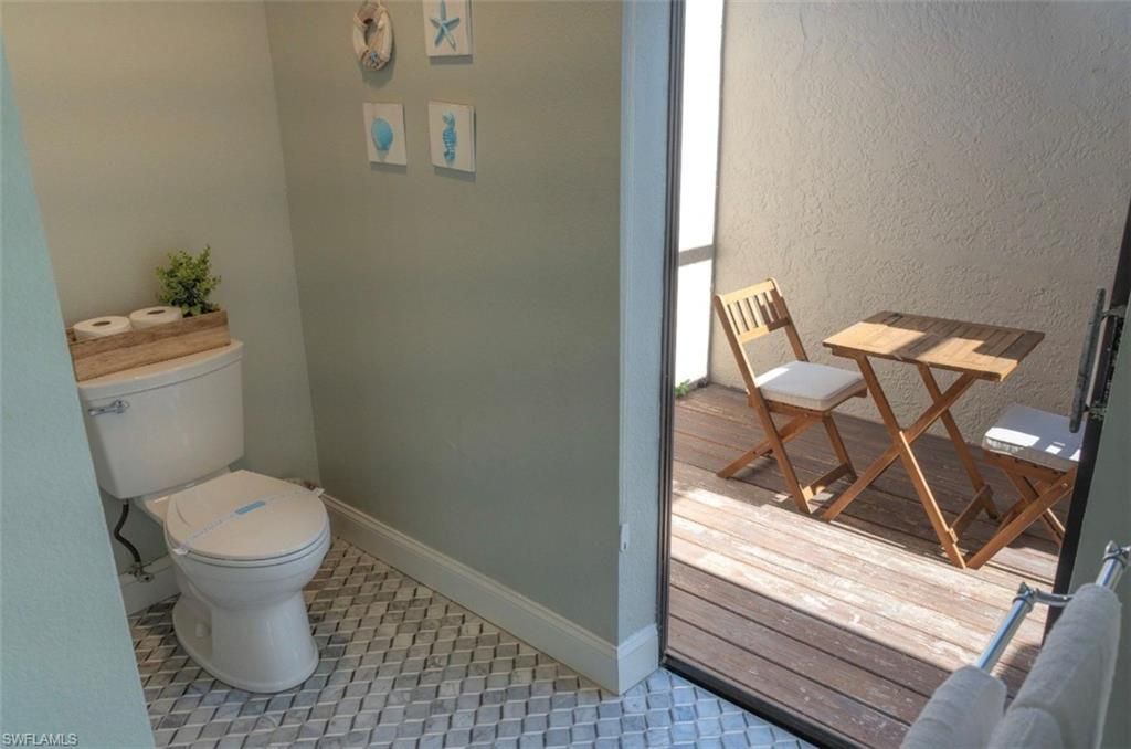 323 Washington Ct, Fort Myers Beach, FL 33931 Photo