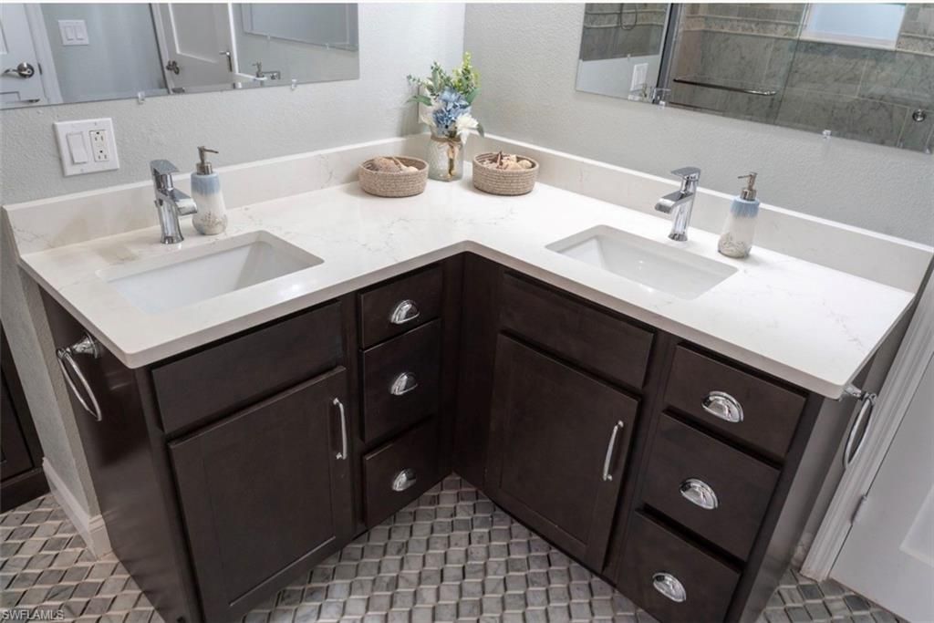 323 Washington Ct, Fort Myers Beach, FL 33931 Photo