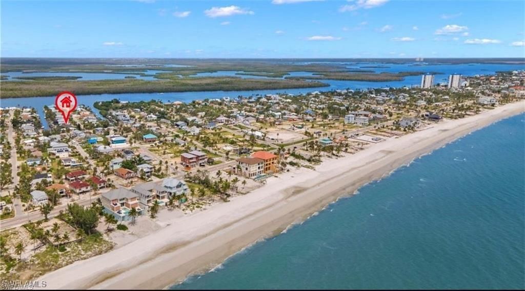 323 Washington Ct, Fort Myers Beach, FL 33931 Photo
