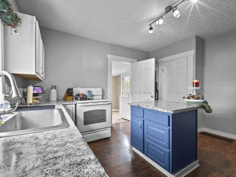 36 Oak Street, Mechanicsburg, OH 43044 Photo 17
