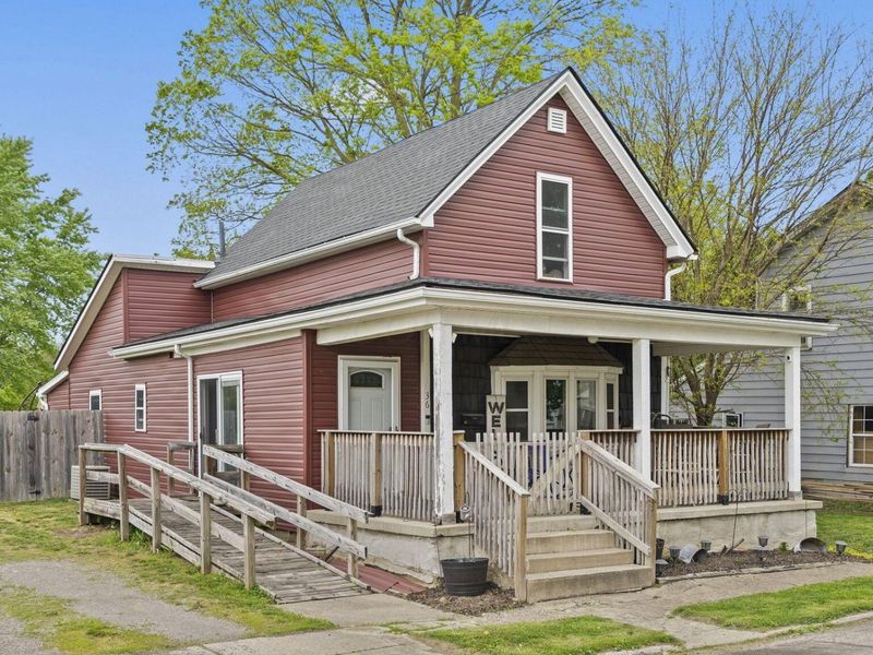 36 Oak Street, Mechanicsburg, OH 43044 Photo 2