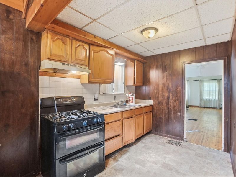 2070 Dartmouth Avenue , Columbus, OH 43219 Photo 12