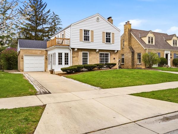 2565 84th STREET, Wauwatosa, WI 53226