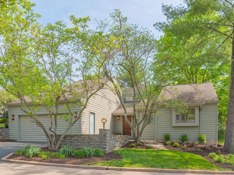 9 Falling Brook Lane, Blue Ash, OH 45241 Photo 1