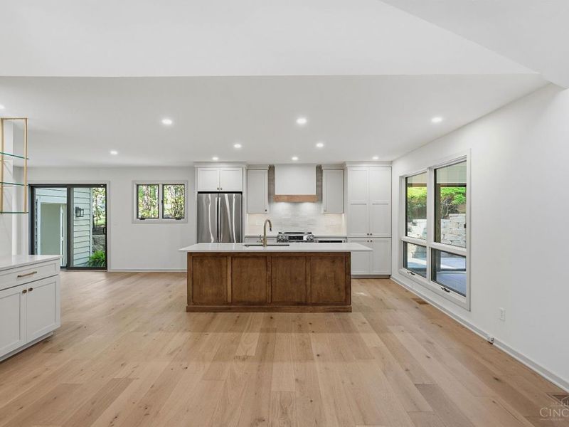 9 Falling Brook Lane, Blue Ash, OH 45241 Photo 10