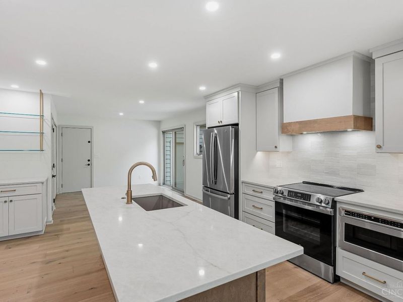 9 Falling Brook Lane, Blue Ash, OH 45241 Photo 12