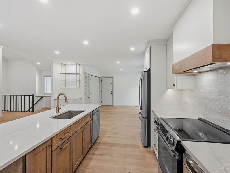 9 Falling Brook Lane, Blue Ash, OH 45241 Photo 13