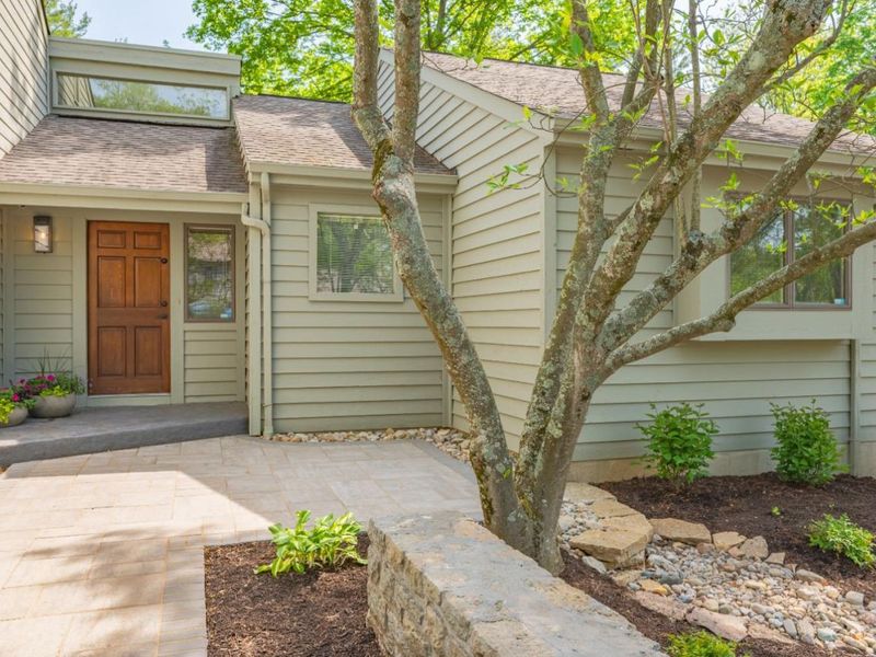 9 Falling Brook Lane, Blue Ash, OH 45241 Photo 3