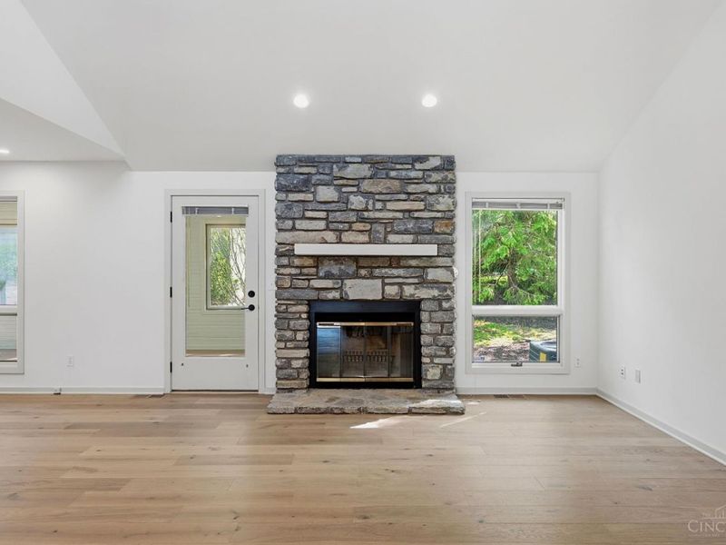 9 Falling Brook Lane, Blue Ash, OH 45241 Photo 7