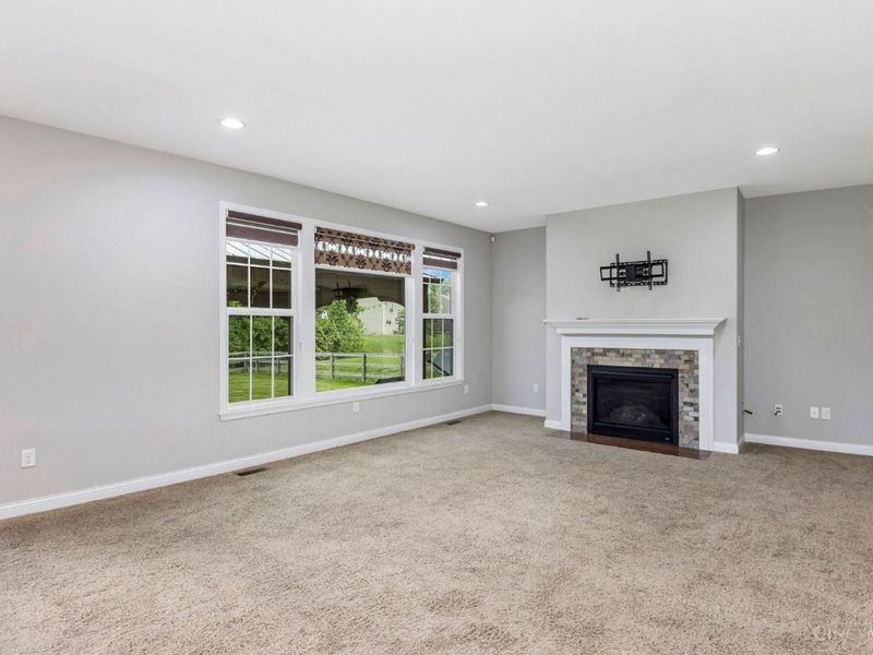 7173 Birkdale Drive, Hamilton Twp, OH 45039 Photo 6