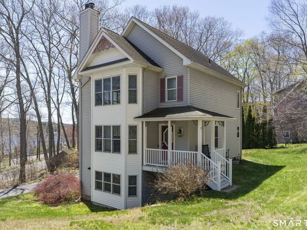 8 Pine, Ellington, CT 06029