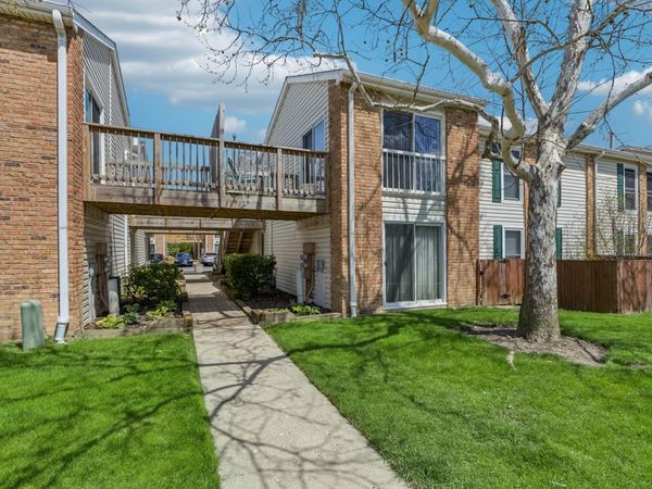 1981 Kenilworth Circle , Unit G, Hoffman Estates, IL 60169