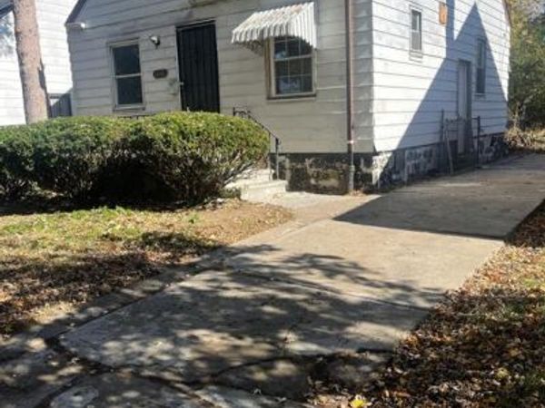 7666 Penrod Street, Detroit, MI 48228