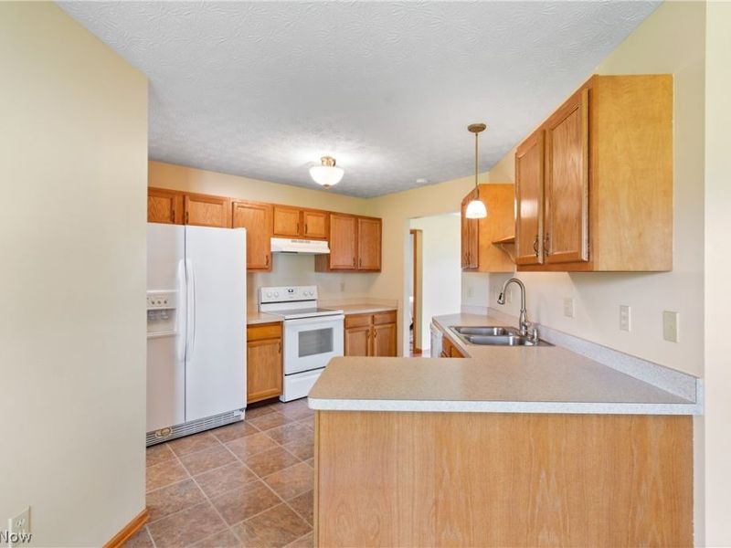 3008 Mount Pleasant Street NW, North Canton, OH 44720 Photo 9