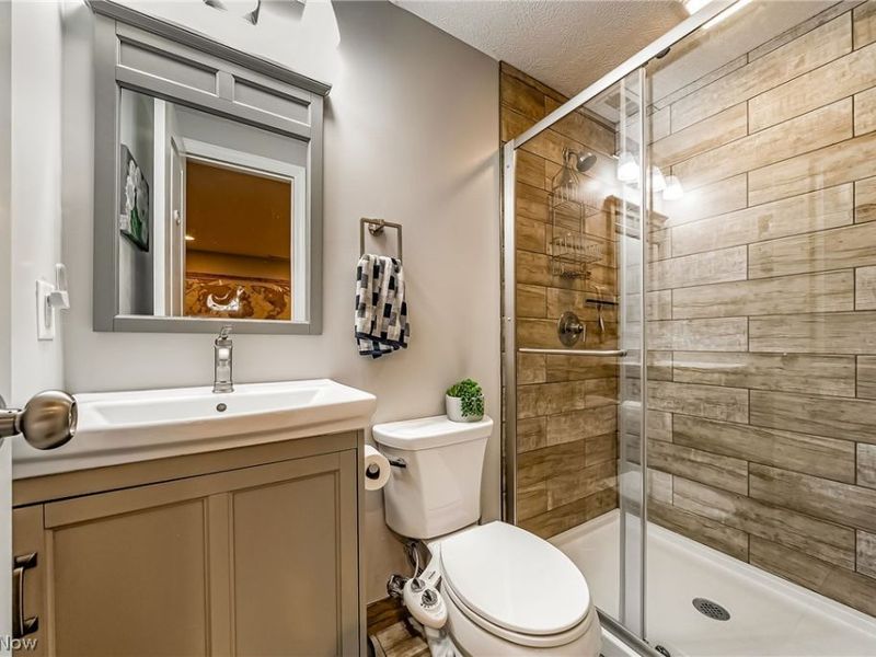 26105 Westwood Road, Westlake, OH 44145 Photo 34