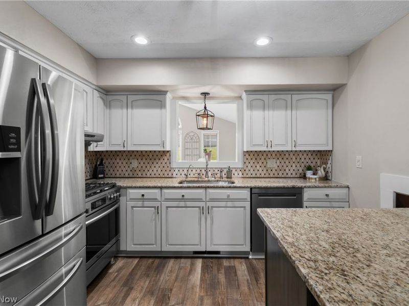 440 Moore Road , Green, OH 44319 Photo 13