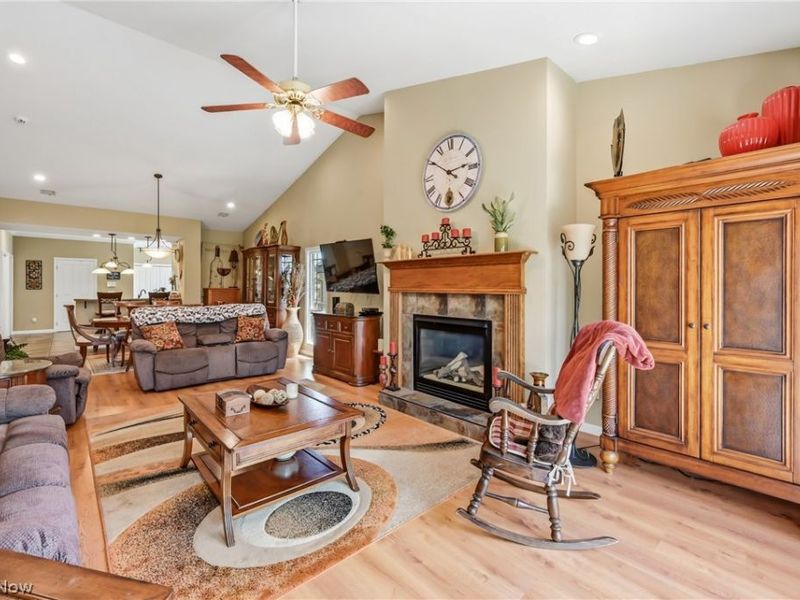 506 Milton Commons Boulevard , Lake Milton, OH 44429 Photo 8