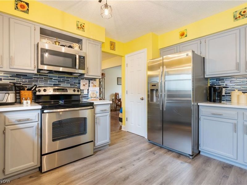 8811 Blitzen Road NW, North Canton, OH 44720 Photo 17